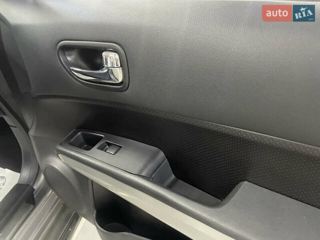 Коричневый Ниссан ИксТрейл, объемом двигателя 2 л и пробегом 198 тыс. км за 13950 $, фото 43 на Automoto.ua