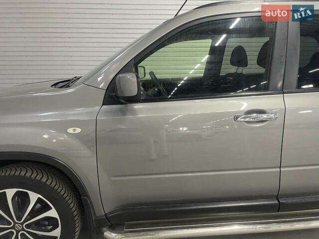 Коричневый Ниссан ИксТрейл, объемом двигателя 2 л и пробегом 198 тыс. км за 13950 $, фото 10 на Automoto.ua