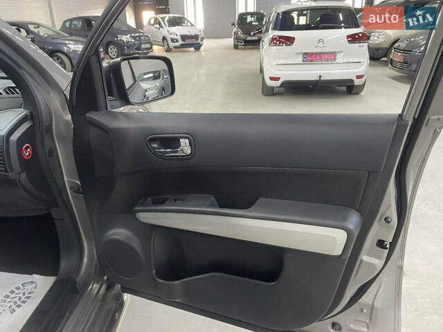 Коричневый Ниссан ИксТрейл, объемом двигателя 2 л и пробегом 198 тыс. км за 13950 $, фото 42 на Automoto.ua