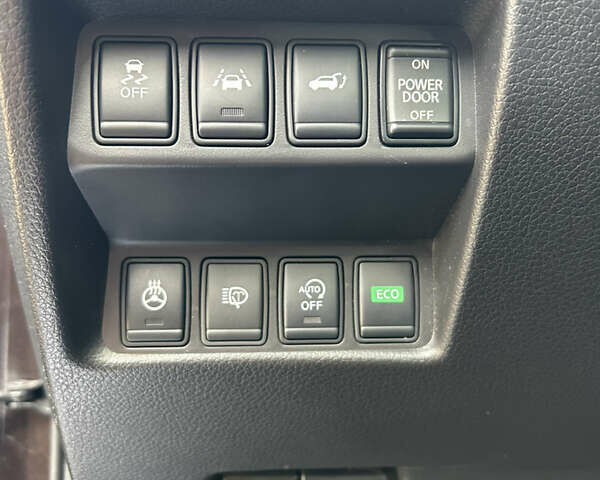 Коричневый Ниссан ИксТрейл, объемом двигателя 1.6 л и пробегом 94 тыс. км за 19200 $, фото 6 на Automoto.ua