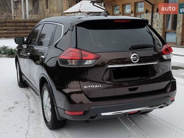 Коричневый Ниссан ИксТрейл, объемом двигателя 2 л и пробегом 129 тыс. км за 18300 $, фото 3 на Automoto.ua