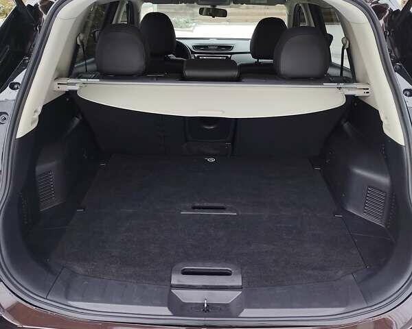 Коричневый Ниссан ИксТрейл, объемом двигателя 2 л и пробегом 129 тыс. км за 18300 $, фото 5 на Automoto.ua