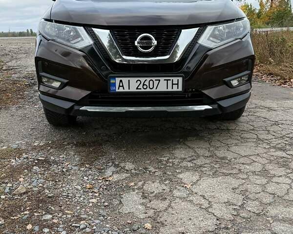 Коричневый Ниссан ИксТрейл, объемом двигателя 2 л и пробегом 72 тыс. км за 14300 $, фото 4 на Automoto.ua