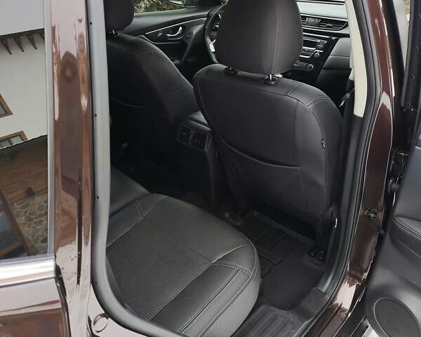 Коричневый Ниссан ИксТрейл, объемом двигателя 2 л и пробегом 129 тыс. км за 18300 $, фото 6 на Automoto.ua