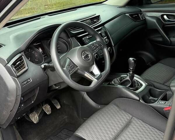 Коричневый Ниссан ИксТрейл, объемом двигателя 2 л и пробегом 72 тыс. км за 14300 $, фото 9 на Automoto.ua