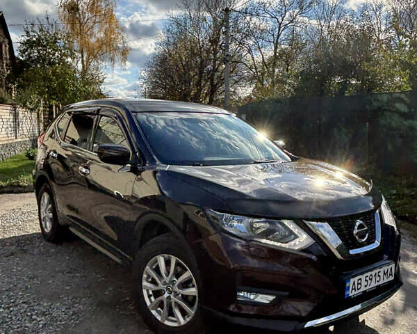 Коричневий Ніссан ІксТрейл, об'ємом двигуна 1.6 л та пробігом 198 тис. км за 19800 $, фото 1 на Automoto.ua