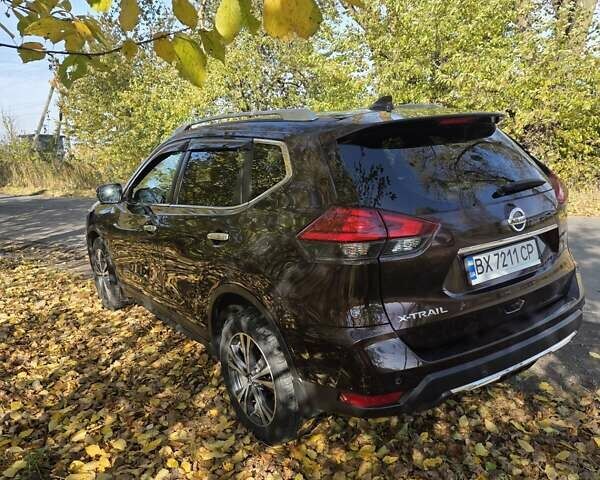 Коричневый Ниссан ИксТрейл, объемом двигателя 2 л и пробегом 52 тыс. км за 18799 $, фото 6 на Automoto.ua