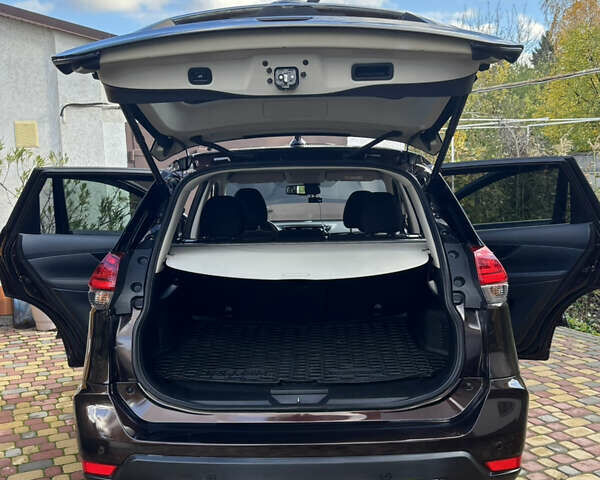 Коричневий Ніссан ІксТрейл, об'ємом двигуна 1.6 л та пробігом 198 тис. км за 19800 $, фото 4 на Automoto.ua