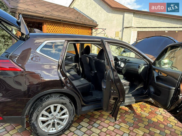 Коричневий Ніссан ІксТрейл, об'ємом двигуна 1.6 л та пробігом 198 тис. км за 19800 $, фото 5 на Automoto.ua