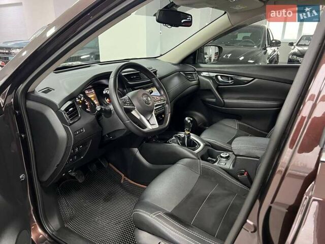 Коричневий Ніссан ІксТрейл, об'ємом двигуна 1.6 л та пробігом 97 тис. км за 34624 $, фото 4 на Automoto.ua