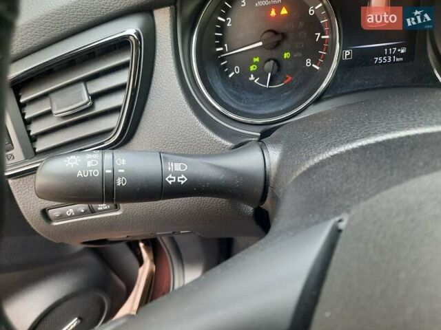 Коричневый Ниссан ИксТрейл, объемом двигателя 2 л и пробегом 75 тыс. км за 20800 $, фото 57 на Automoto.ua