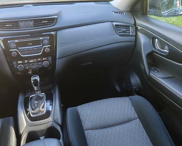 Коричневый Ниссан ИксТрейл, объемом двигателя 2 л и пробегом 33 тыс. км за 16950 $, фото 11 на Automoto.ua