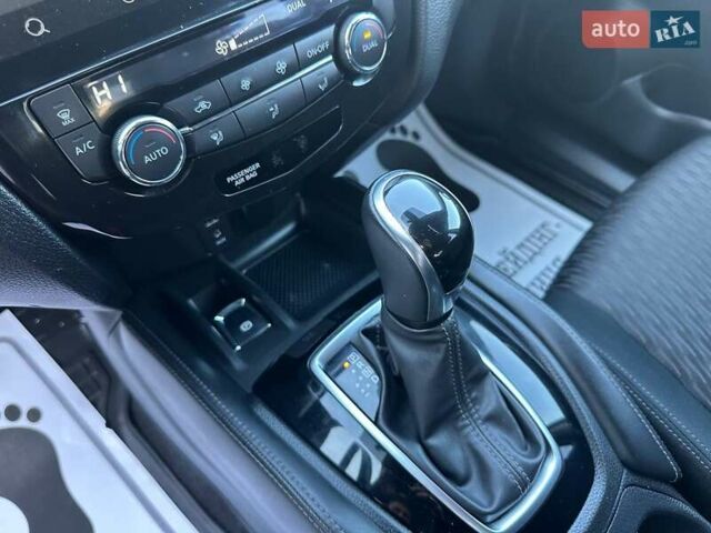 Коричневий Ніссан ІксТрейл, об'ємом двигуна 1.6 л та пробігом 109 тис. км за 20800 $, фото 51 на Automoto.ua