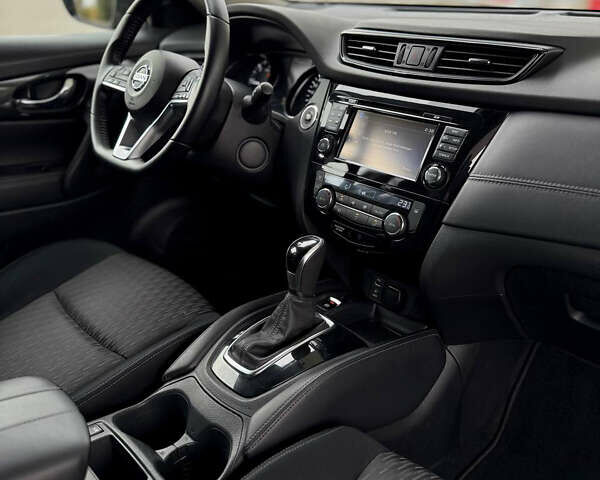 Коричневий Ніссан ІксТрейл, об'ємом двигуна 1.6 л та пробігом 43 тис. км за 18099 $, фото 21 на Automoto.ua