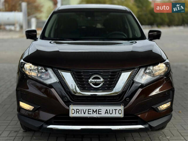 Коричневий Ніссан ІксТрейл, об'ємом двигуна 1.6 л та пробігом 43 тис. км за 18099 $, фото 1 на Automoto.ua