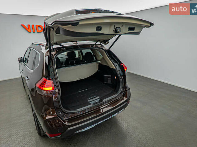 Коричневый Ниссан ИксТрейл, объемом двигателя 2.5 л и пробегом 113 тыс. км за 24963 $, фото 6 на Automoto.ua