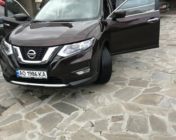 Коричневый Ниссан ИксТрейл, объемом двигателя 1.6 л и пробегом 115 тыс. км за 23000 $, фото 1 на Automoto.ua