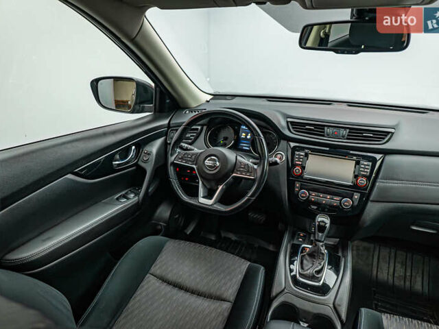 Коричневый Ниссан ИксТрейл, объемом двигателя 2.5 л и пробегом 113 тыс. км за 24963 $, фото 11 на Automoto.ua