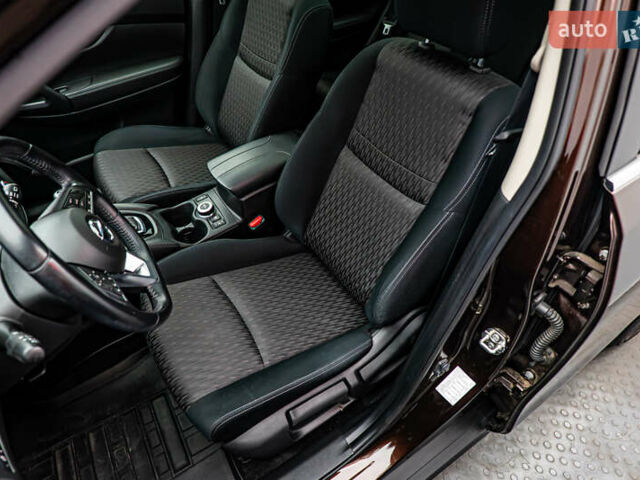 Коричневый Ниссан ИксТрейл, объемом двигателя 2.5 л и пробегом 113 тыс. км за 24963 $, фото 15 на Automoto.ua