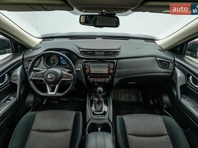 Коричневый Ниссан ИксТрейл, объемом двигателя 2.5 л и пробегом 113 тыс. км за 24963 $, фото 10 на Automoto.ua