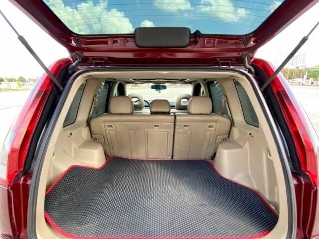 Красный Ниссан ИксТрейл, объемом двигателя 2.2 л и пробегом 337 тыс. км за 3599 $, фото 21 на Automoto.ua