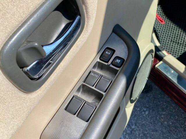 Красный Ниссан ИксТрейл, объемом двигателя 2.2 л и пробегом 337 тыс. км за 3599 $, фото 15 на Automoto.ua