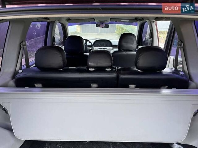 Красный Ниссан ИксТрейл, объемом двигателя 2 л и пробегом 227 тыс. км за 7250 $, фото 17 на Automoto.ua