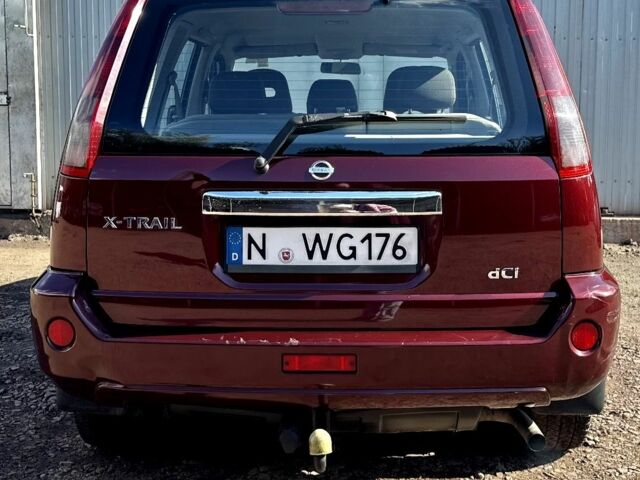 Красный Ниссан ИксТрейл, объемом двигателя 2.2 л и пробегом 1 тыс. км за 4500 $, фото 5 на Automoto.ua