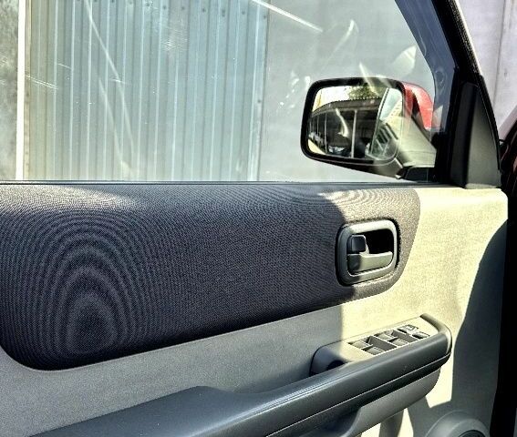 Красный Ниссан ИксТрейл, объемом двигателя 2.2 л и пробегом 1 тыс. км за 4500 $, фото 7 на Automoto.ua