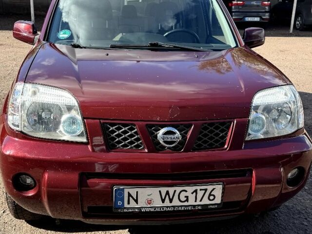 Красный Ниссан ИксТрейл, объемом двигателя 2.2 л и пробегом 1 тыс. км за 4500 $, фото 10 на Automoto.ua