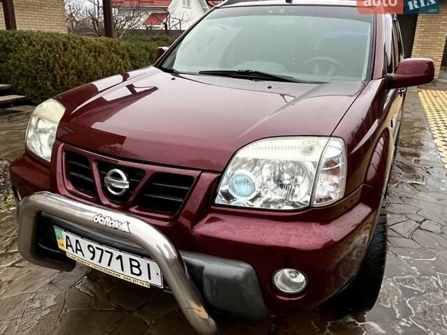 Красный Ниссан ИксТрейл, объемом двигателя 2 л и пробегом 227 тыс. км за 7250 $, фото 20 на Automoto.ua