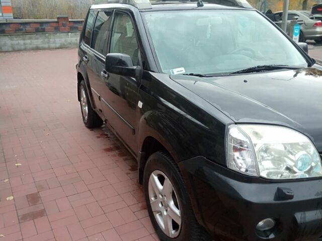 Красный Ниссан ИксТрейл, объемом двигателя 2.2 л и пробегом 335 тыс. км за 5008 $, фото 14 на Automoto.ua