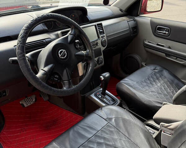 Червоний Ніссан ІксТрейл, об'ємом двигуна 2.49 л та пробігом 140 тис. км за 6900 $, фото 5 на Automoto.ua