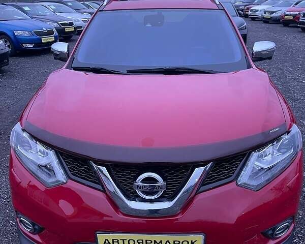 Красный Ниссан ИксТрейл, объемом двигателя 2.49 л и пробегом 95 тыс. км за 15690 $, фото 2 на Automoto.ua