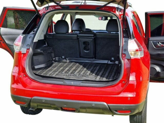 Червоний Ніссан ІксТрейл, об'ємом двигуна 2.5 л та пробігом 94 тис. км за 15637 $, фото 5 на Automoto.ua