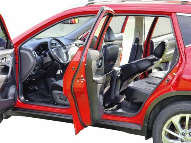 Червоний Ніссан ІксТрейл, об'ємом двигуна 2.5 л та пробігом 94 тис. км за 15637 $, фото 9 на Automoto.ua