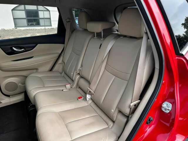 Красный Ниссан ИксТрейл, объемом двигателя 2 л и пробегом 63 тыс. км за 12000 $, фото 13 на Automoto.ua