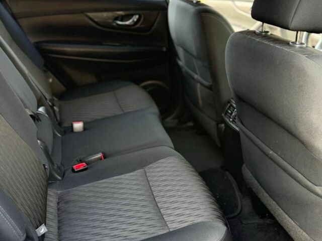 Красный Ниссан ИксТрейл, объемом двигателя 2.5 л и пробегом 95 тыс. км за 10999 $, фото 5 на Automoto.ua