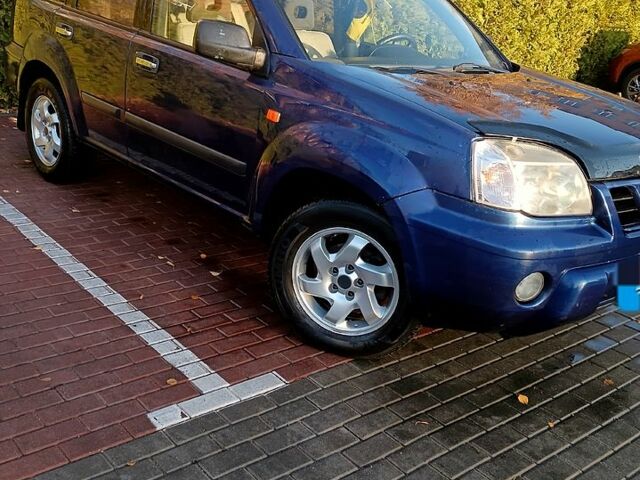 Ниссан ИксТрейл, объемом двигателя 2.2 л и пробегом 278 тыс. км за 3100 $, фото 2 на Automoto.ua