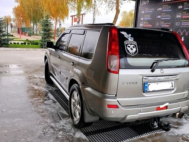 Ниссан ИксТрейл, объемом двигателя 2 л и пробегом 399 тыс. км за 5600 $, фото 2 на Automoto.ua