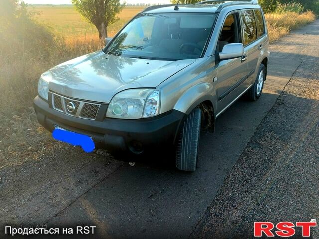 Ниссан ИксТрейл, объемом двигателя 2.2 л и пробегом 285 тыс. км за 2500 $, фото 1 на Automoto.ua