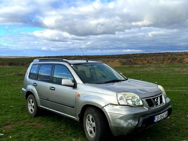 Ниссан ИксТрейл, объемом двигателя 1.7 л и пробегом 230 тыс. км за 2400 $, фото 2 на Automoto.ua