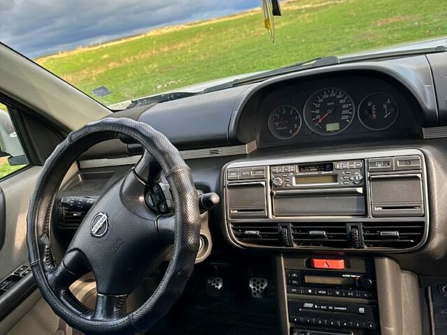 Ниссан ИксТрейл, объемом двигателя 1.7 л и пробегом 230 тыс. км за 2400 $, фото 7 на Automoto.ua
