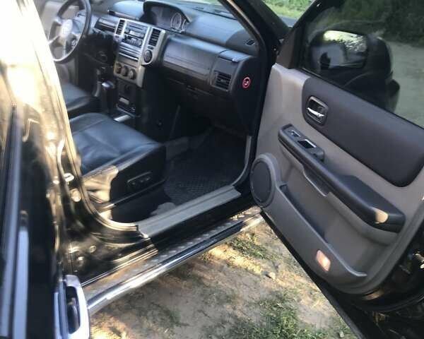Ниссан ИксТрейл, объемом двигателя 0 л и пробегом 325 тыс. км за 5000 $, фото 5 на Automoto.ua