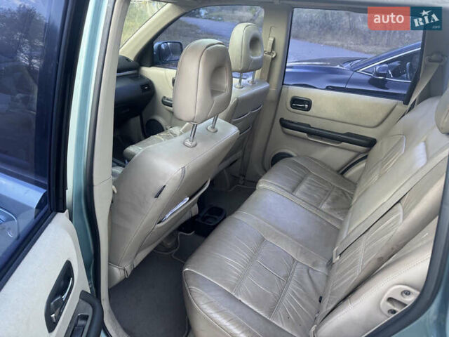 Ниссан ИксТрейл, объемом двигателя 2 л и пробегом 310 тыс. км за 4990 $, фото 5 на Automoto.ua