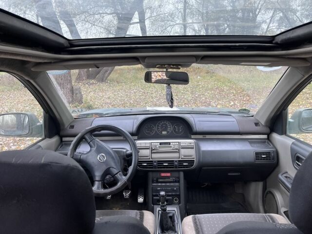 Ниссан ИксТрейл, объемом двигателя 2.2 л и пробегом 370 тыс. км за 2000 $, фото 5 на Automoto.ua