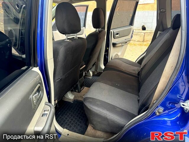 Ниссан ИксТрейл, объемом двигателя 2.2 л и пробегом 300 тыс. км за 2650 $, фото 12 на Automoto.ua