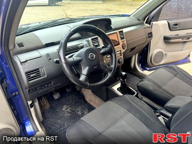 Ниссан ИксТрейл, объемом двигателя 2.2 л и пробегом 300 тыс. км за 2650 $, фото 8 на Automoto.ua