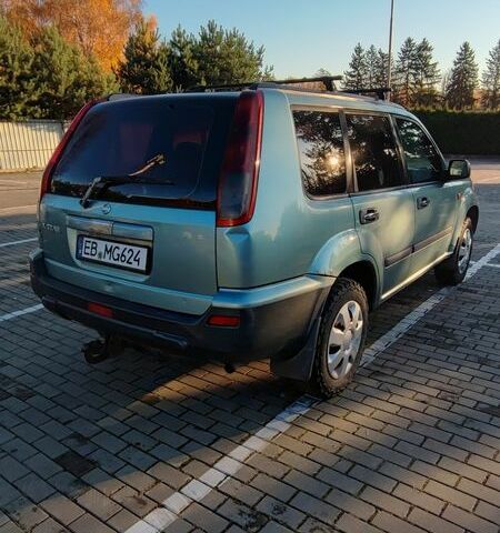 Ниссан ИксТрейл, объемом двигателя 2.2 л и пробегом 290 тыс. км за 3300 $, фото 2 на Automoto.ua