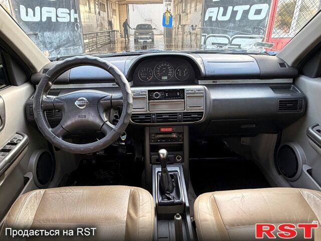 Ниссан ИксТрейл, объемом двигателя 2 л и пробегом 400 тыс. км за 2850 $, фото 11 на Automoto.ua